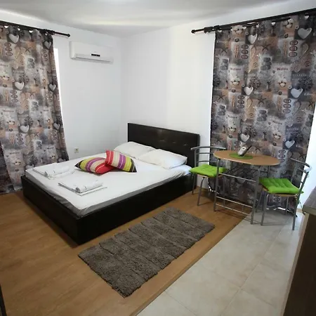 Salena Lejlighedshotel