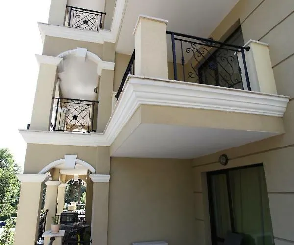 Salena Aparthotel 4*